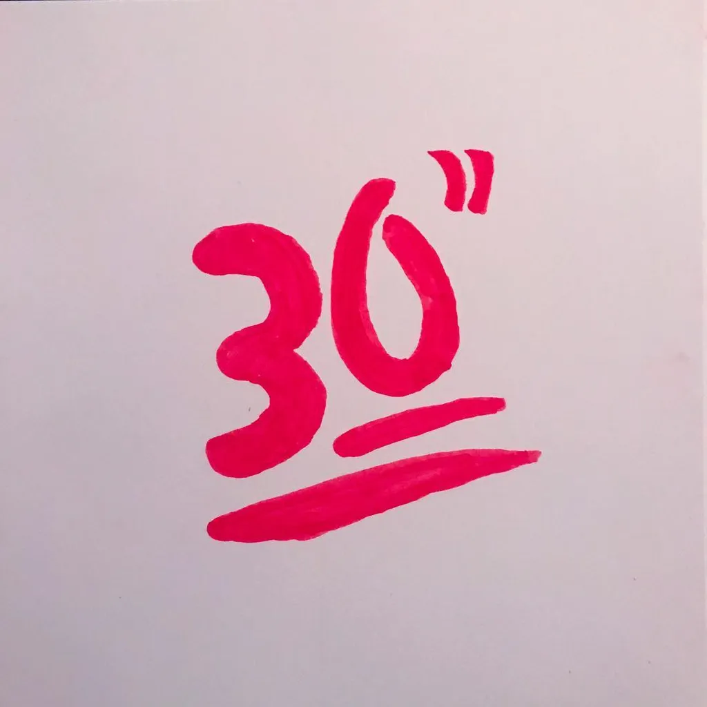 Bright pink numerals 30 are drawn on a white background, accompanied by two small double quotation marks and a curved horizontal line beneath the numbers.