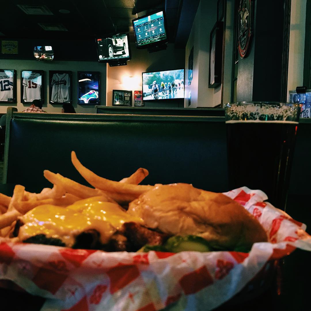 Beers, burgers, and bicycles in Deadwood? Yes, please.