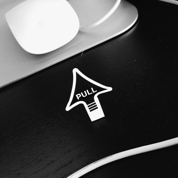 Pull.