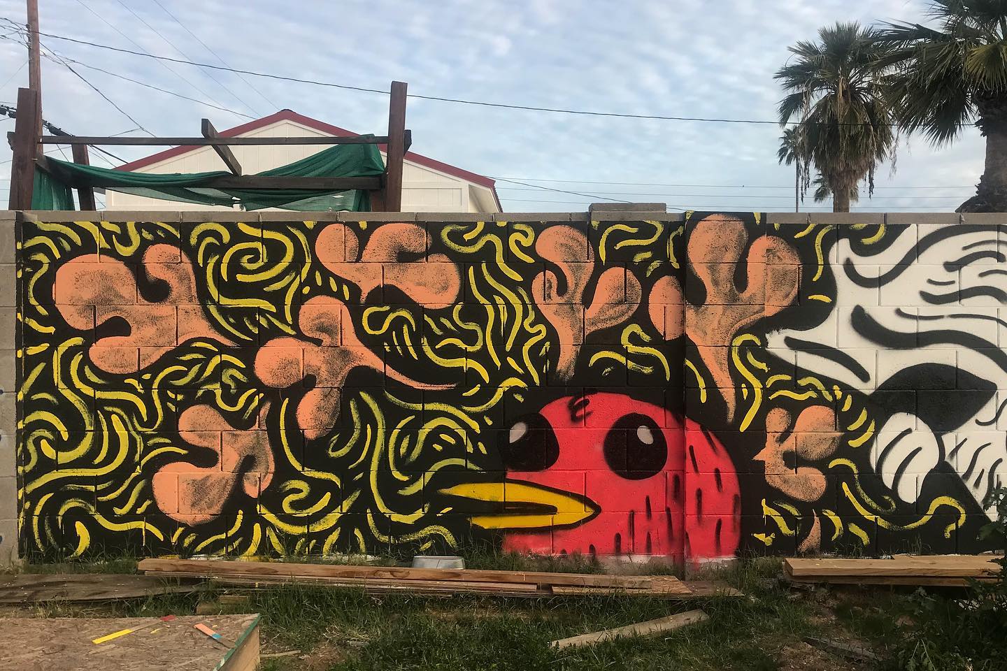 The weather was so nice yesterday. Grabbed some cans of paint I had lying aro…